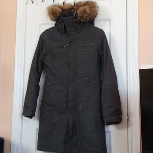 Aritzia TNA Women's Winter Parka
